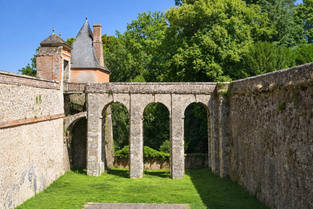 Pont Chateau de Montmort