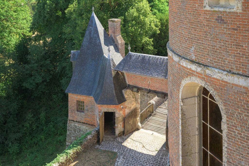 Pont levis Chateau de Montmort