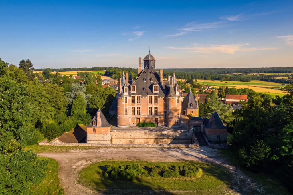 Vue d'ensemble du Chateau de Montmort
